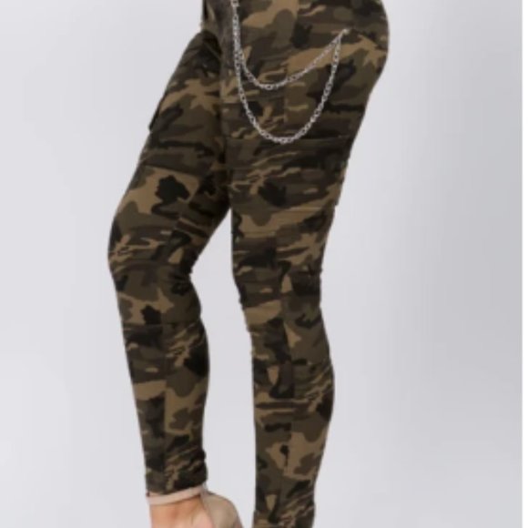 Plus Size High Waist Skinny Pants - Picture 3 of 3